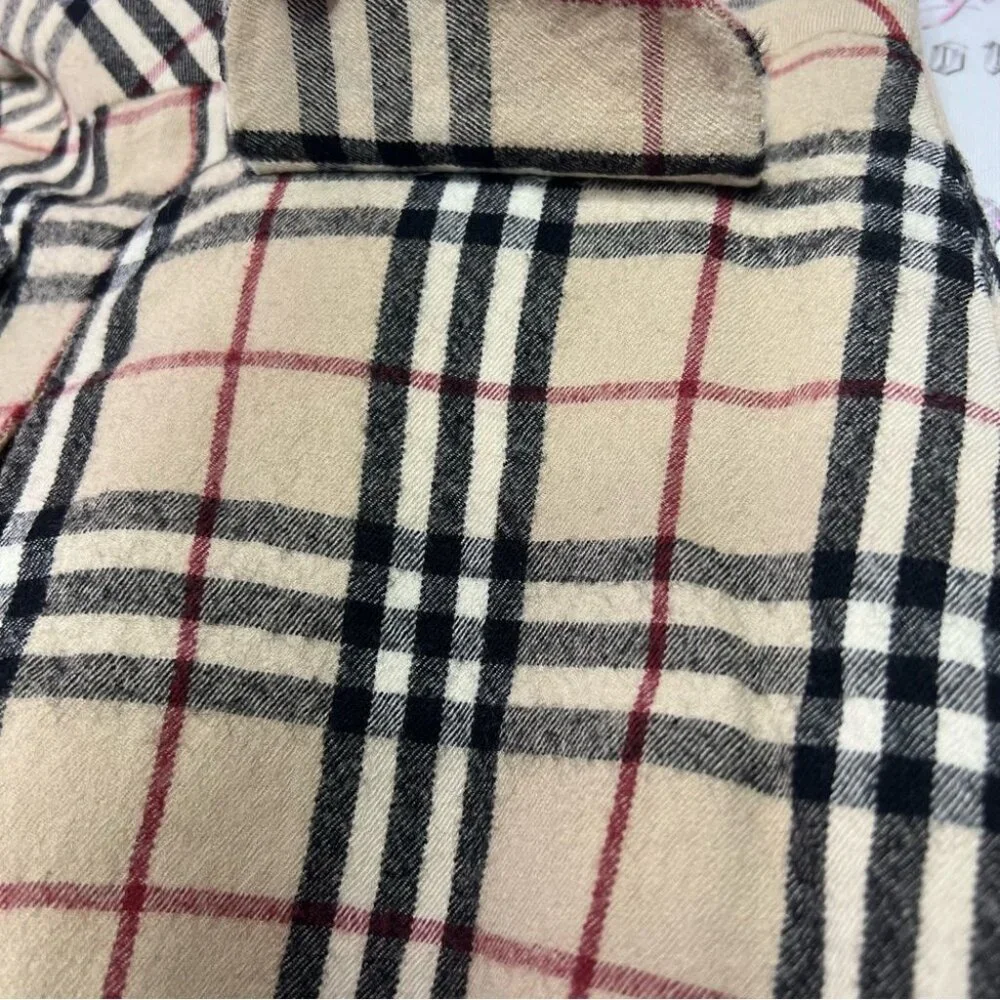 Burberry skirt plaid nova check print pleated pockets on back cute school girl